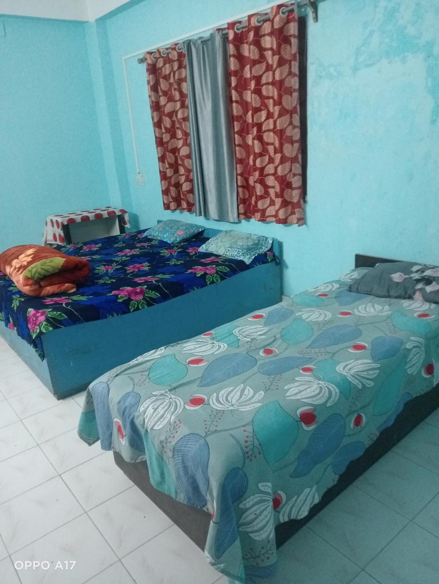 Swaroop Ashray Homestay Siliguri Bilik gambar
